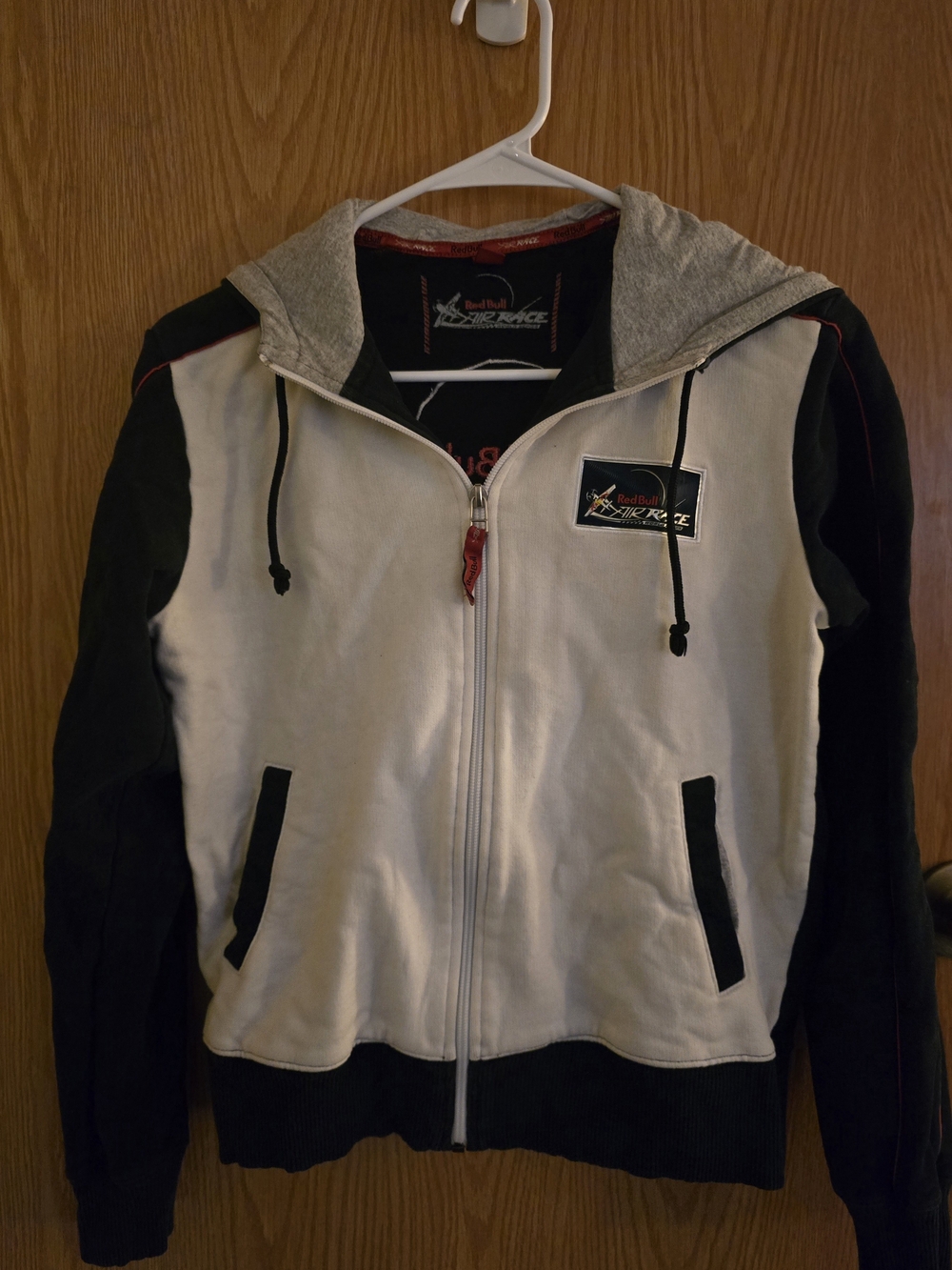 Unisex Medium Red Bull Air Race Hooded Zip Jacket - Black & White